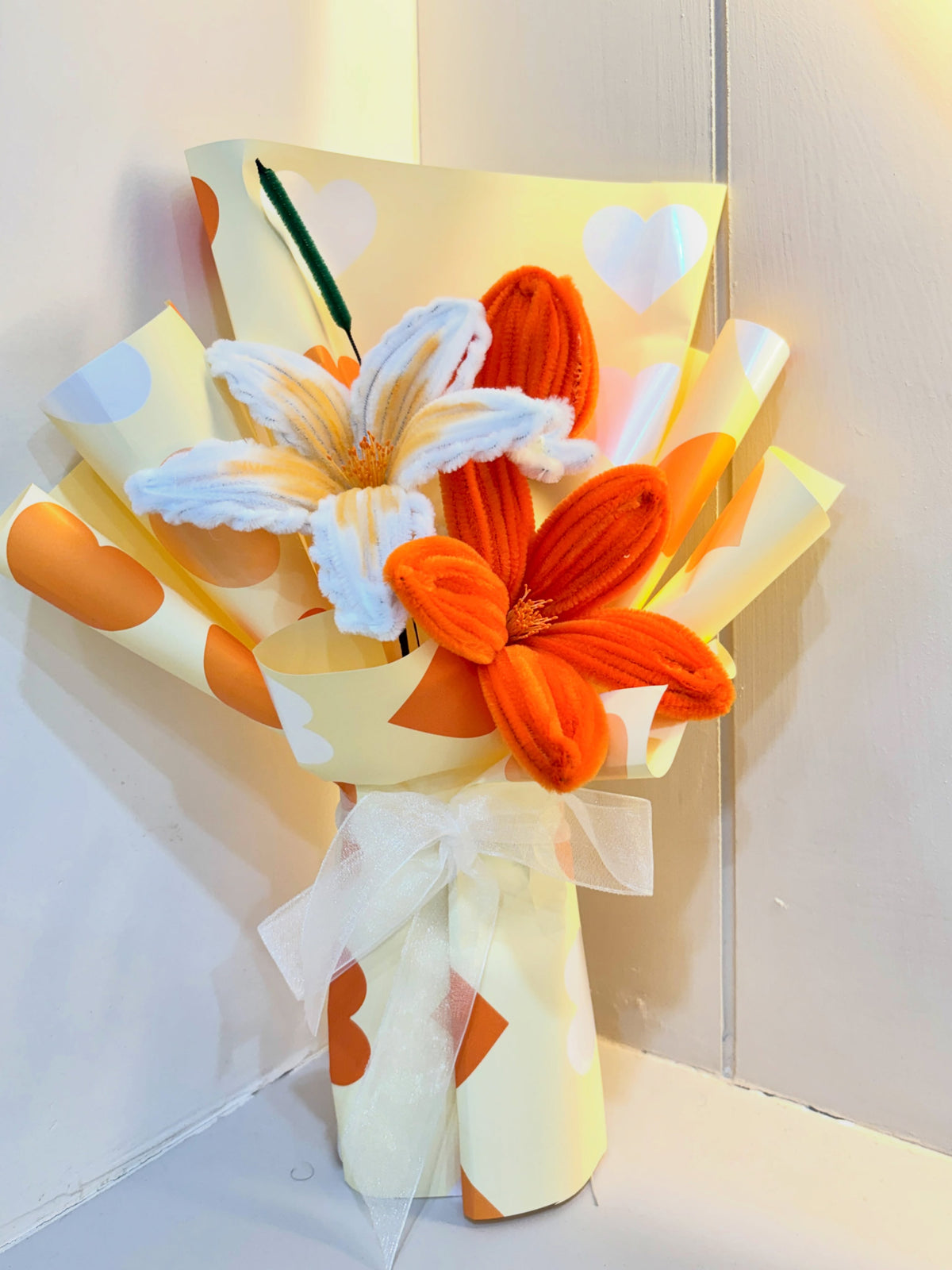 🧡 Handmade Orange & White Pipe Cleaner Flower Bouquet 💐